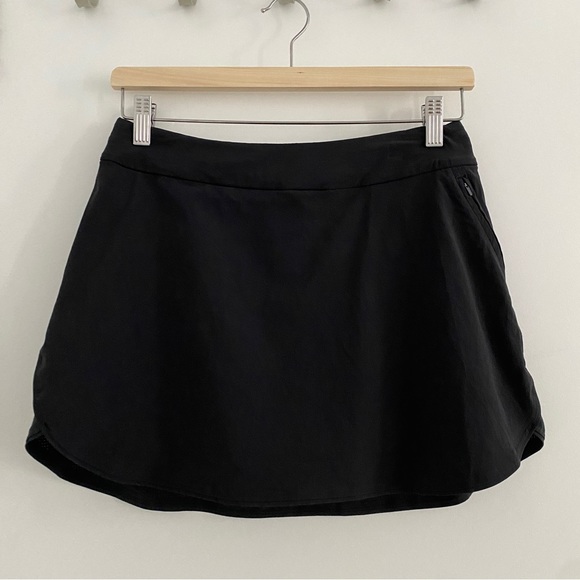 Outdoor Voices The Exercise 3" Skort in Black - Picture 2 of 9